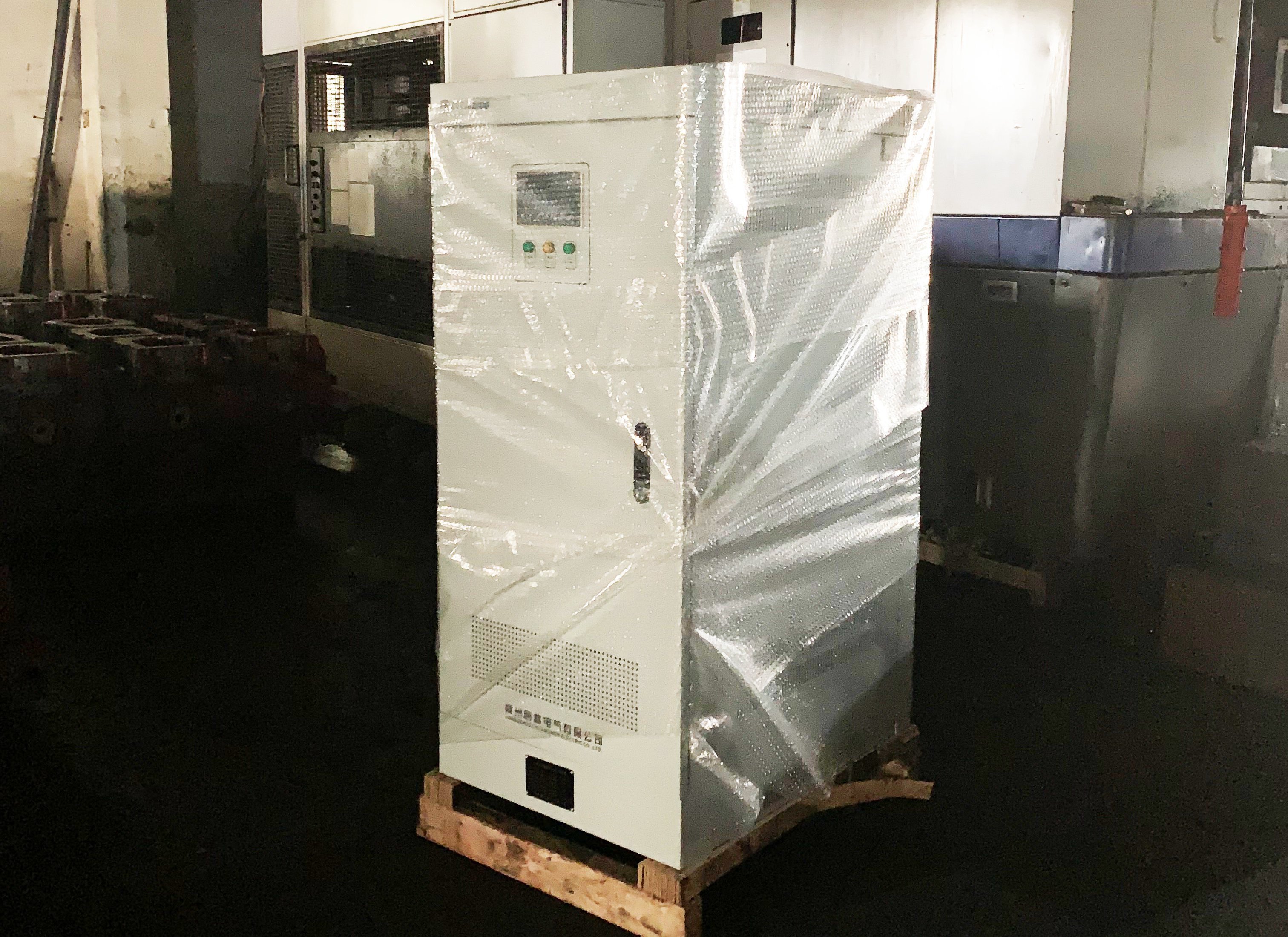 龍門加工中心專用穩(wěn)壓器